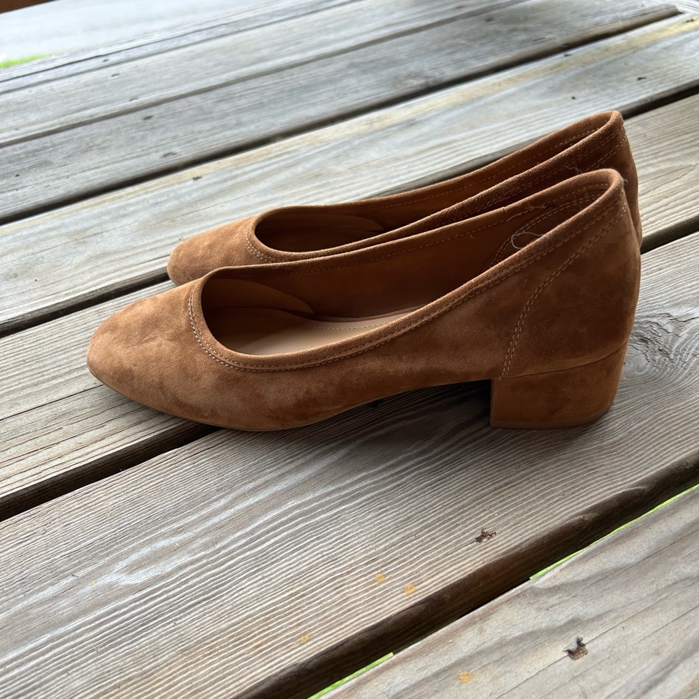 Steve Madden Tan Suede Heels